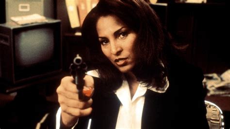 Film Reviews From The Cosmic Catacombs Jackie Brown 1997 Review