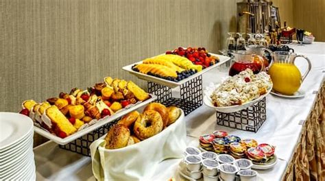 Hilton Garden Inn Breakfast Hours With Menu And Timings