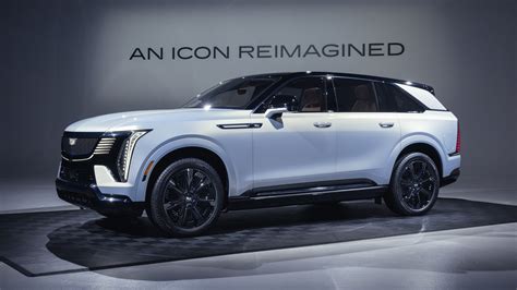 FIRST LOOK: This Is the Electric Cadillac Escalade! - AboutAutoNews