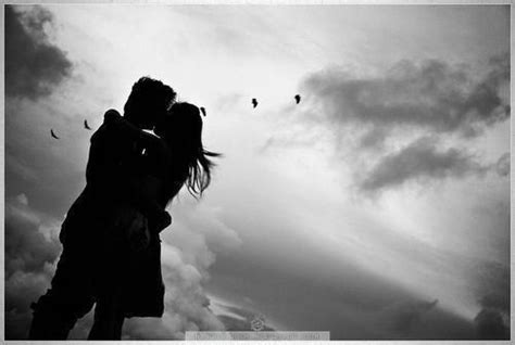 Lovers Photo In Beautiful Black And White