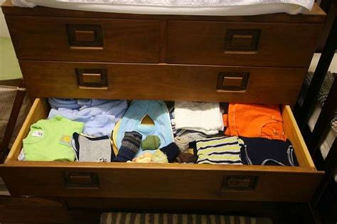 Home Whats A Better Way To Put Clothes In A Drawer Lifehacks