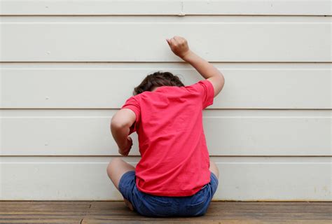 Sensory Sensitivity May Forecast Self Injury In Autistic Children