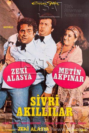 Film, bir yalanla başlayan bir aşk hikâyesini konu edinir. Sivri Akıllılar (1977) Zeki Alasya - Metin Akpınar - Gönül ...