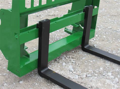 Heavy Duty Pallet Fork Frame With 48″ 5500 Pound Pallet Forks Fits