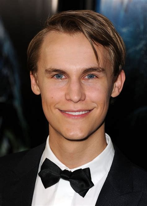 17 Best Images About Rhys Wakefield On Pinterest Gabriel Soldiers