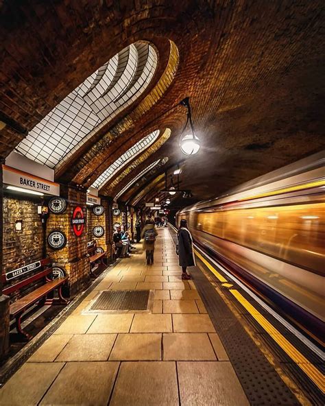 Baker Street Tube Station 🚇 London Congrats Andresbalcazar Use Map