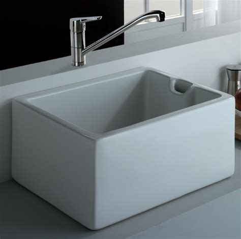 Check spelling or type a new query. Jennifer-Fireclay-Ceramic-Kitchen-Sinks - Bacera