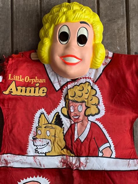 Vintage Orphan Annie Halloween Costume Gem