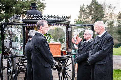 Hampshire Funeral Photographer Rams Hill Cemetery In 2020 Funeral