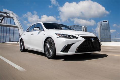 2019 Lexus Es First Drive First Foray Into F Sport