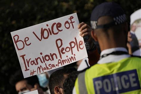 En Images Les Manifestations Dans Le Monde Apr S Le D C S De Mahsa Amini En Iran Les Echos