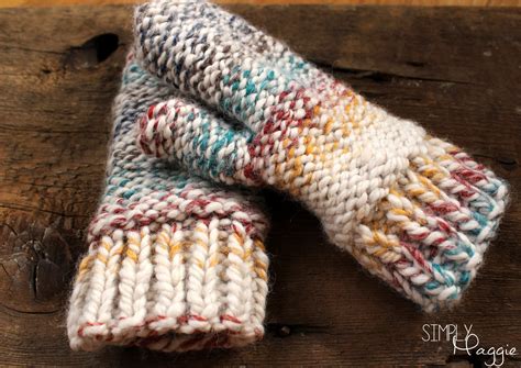 Chunky Mittens Pattern - One Skein Project | SimplyMaggie.com