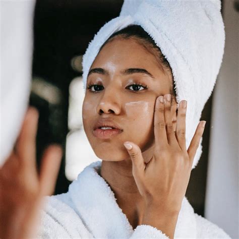 How To Layer Your Skincare Am And Pm Sachi Skin