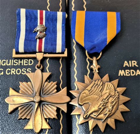 Ww2 Era Us Army Air Force Usaaf Distinguished Flying Cross And Air Medal