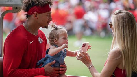 Hate Fireworks Patrick Mahomes Baby Momma Brittany Is Annoyed With