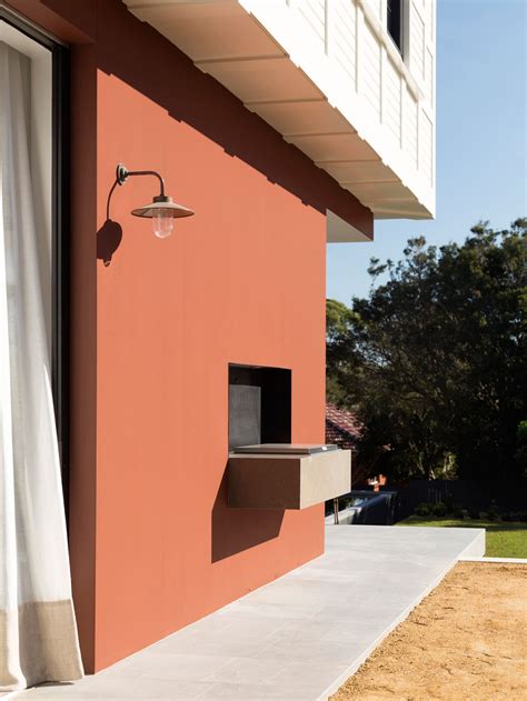 Luigi Rosselli Architects Balancing Home © Justin Alexander Luigi
