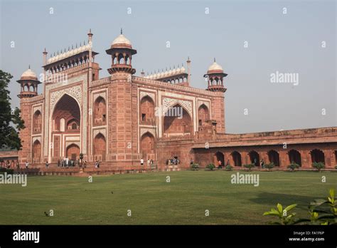 Mausoleum Inside Taj Mahal Stock Photo Alamy