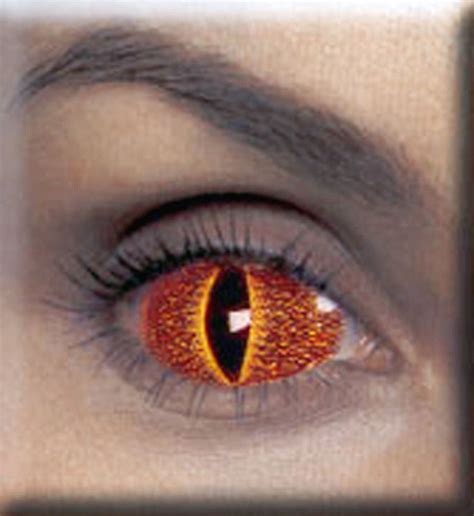 All The Reasons Not To Wear Costume Contact Lenses This Halloween