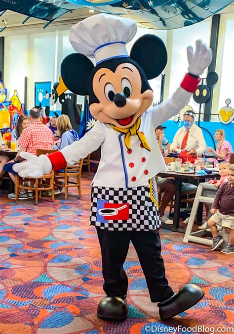 Act Fast Chef Mickeys Dinner Reservations Are Available Now In Disney