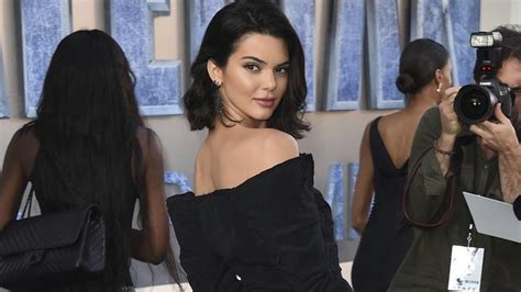 Kendall Jenner Poses Naked On Instagram With Cigarette
