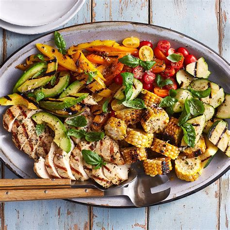 Grilled Corn Chicken And Summer Vegetable Salad Healthy Recipes Ww