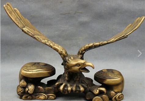 Zsr 102811 Chinese Bronze Folk Fengshui Bird Fly Eagle Hawk On Ruyi Statue Sculpturehawk