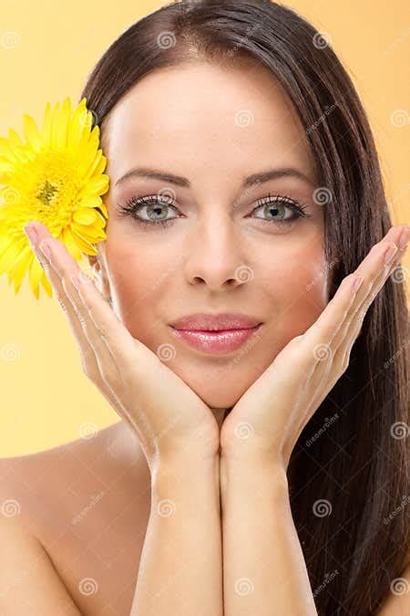 Woman With A Flower In Her Hair Stock Image Image Of Glamor Beauty 35001179