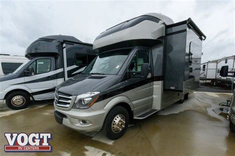 Maybe you would like to learn more about one of these? Used 2019 Tiffin Motorhomes Wayfarer 25 QW Motor Home ...