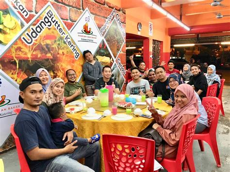Pekan lahad datu) is the capital of the lahad datu district in the dent peninsula on tawau division of sabah, malaysia. Makan di Restoran Khadijah & Katering ~ Di Jari Pena Menari