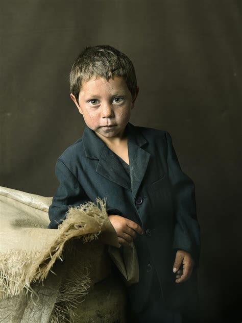 Pierre Gonnords Striking Portraits Of Southern Portugals Gypsies