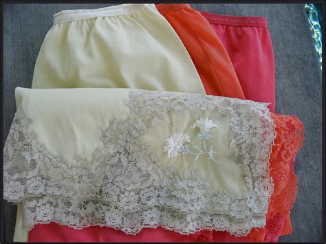 Silky Full Slips Lacy Half Slip Bras Panties And Stockings 3246