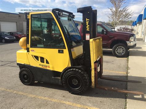 2011 Hyster H60 Forklift With Full Enclosure