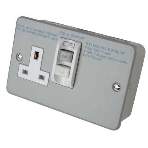 Schneider Get Exclusive 13a 2 Gang Single Rcd Non Latching Socket Metal