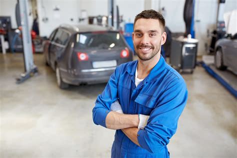 Everything You Need To Know About Working As An Automotive Technician