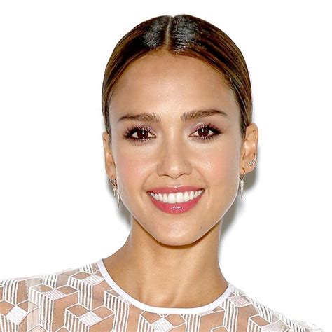 Jessica Alba Made Finding The Best Makeup Shades For Your Skin Tone So Easy Brit Co
