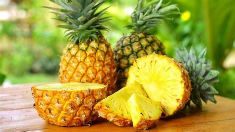 The Hawaiian Pineapple Variety That Wont Irritate Your Tongue