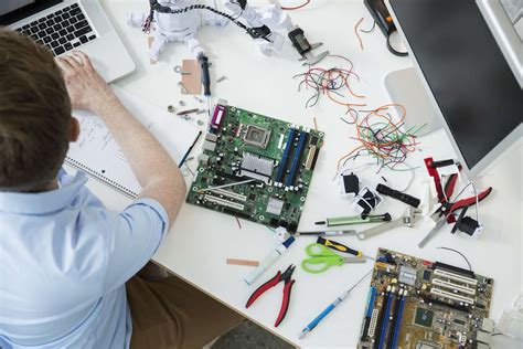 The Pros And Cons Of Starting A Computer Repair Business