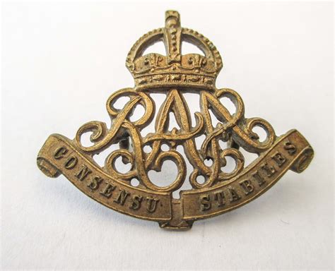Australia Military Army Collar Badge Insignia Royal Australian