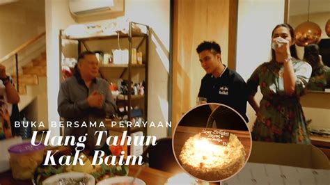 Tentu buka di sini konteksnya digunakan pada puasa. BUKA PUASA BERSAMA KELUARGA BESAR - YouTube