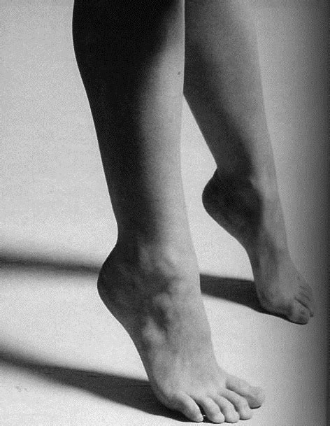 Natalie Mendozas Feet
