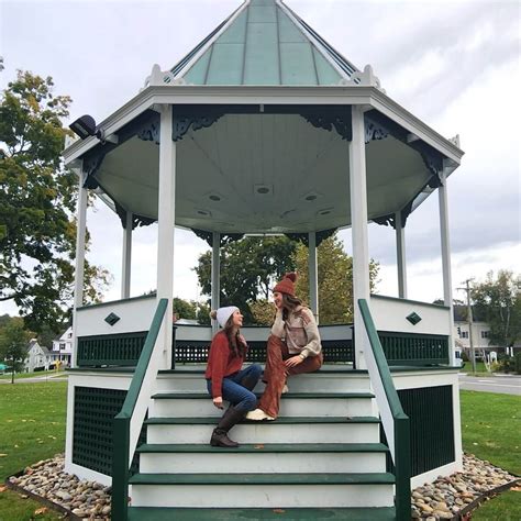 10 Of The Best Gilmore Girls Towns Like Stars Hollow In Connecticut — Harbors And Havens