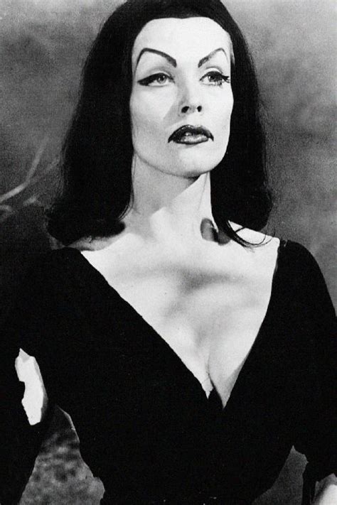 Vampira Maila Nurmi “the Vampira Show” 1954 In 2020
