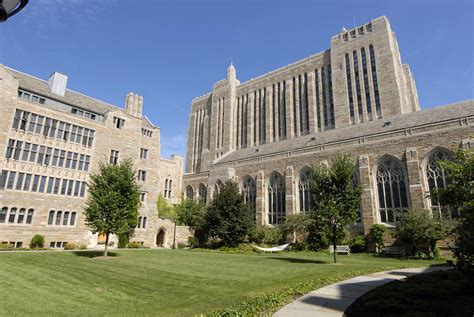 Последние твиты от yale university (@yale). Yale University Campus in New Haven, Connecticut image ...