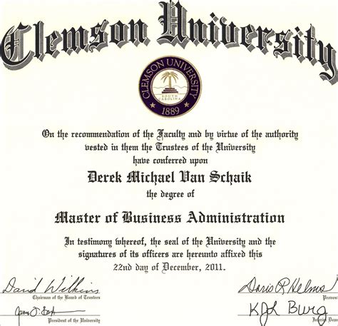 The online master of business administration (mba) is designed for working professionals who want to advance their career, broaden their business mindset, and distinguish themselves in the workplace. MBA, Real Estate - Derek Van Schaik