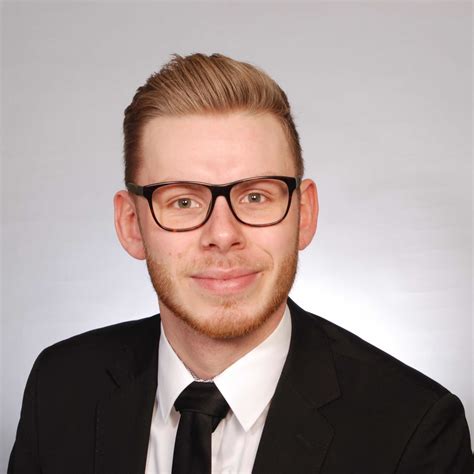Financial service in neuss, germany. Jan-Philipp Schmitt - Servicemitarbeiter - Volksbank ...