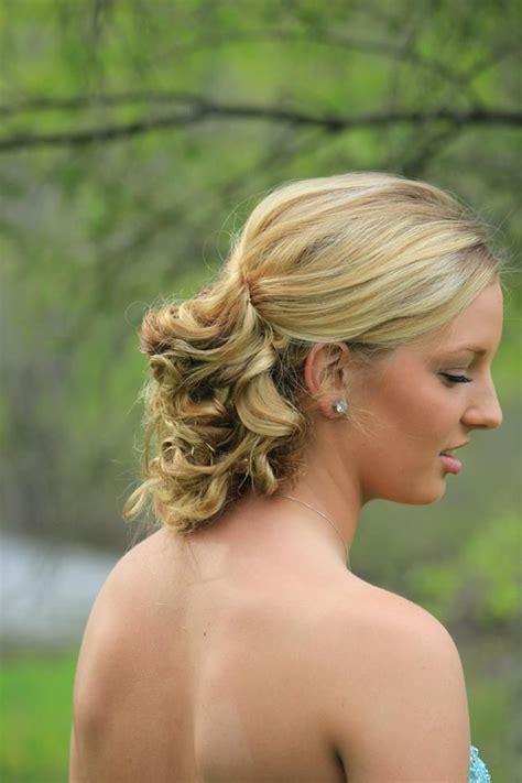 20 Country Wedding Hairstyles That You Can Do At Home