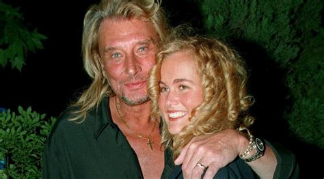 Sommaire 1 biographie 1.1 famille et jeunesse 1.2 vie avec johnny hallyday 1.2.1 rencontre et mariage 1.2.2 vie familiale 1.2.3. Johnny Hallyday jeune et entouré de Gérard Depardieu et ...