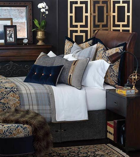 Browse a wide selection of traditional bedding collections and individual bed linens, including duvet covers, sheets, pillowcases and more, in all sizes from twin to king. Arthur Bedset - traditional masculine bedding,handsome ...
