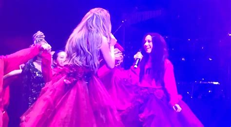 Videos of jennifer lopez's daughter emme singing every time jennifer lopez's daughter emme sings, she gets more and more flawless. Jennifer Lopez Sings with Daughter Emme During 'It's My ...