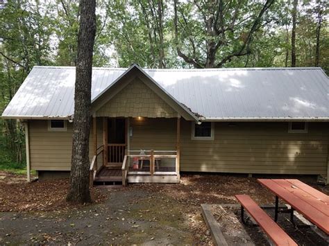 The cabin has a spacious loft that sleeps seven comfortably with a king, two queens, and a full bed. Cabin - Picture of Fort Mountain State Park, Chatsworth ...